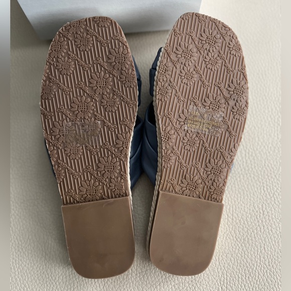 NWB - Yellowbox Women’s Butterfly Knotted Sandals - Size 8 - Picture 4 of 5